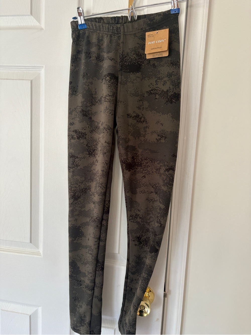 Just Cozy women’s ' Olive Camo Leggings